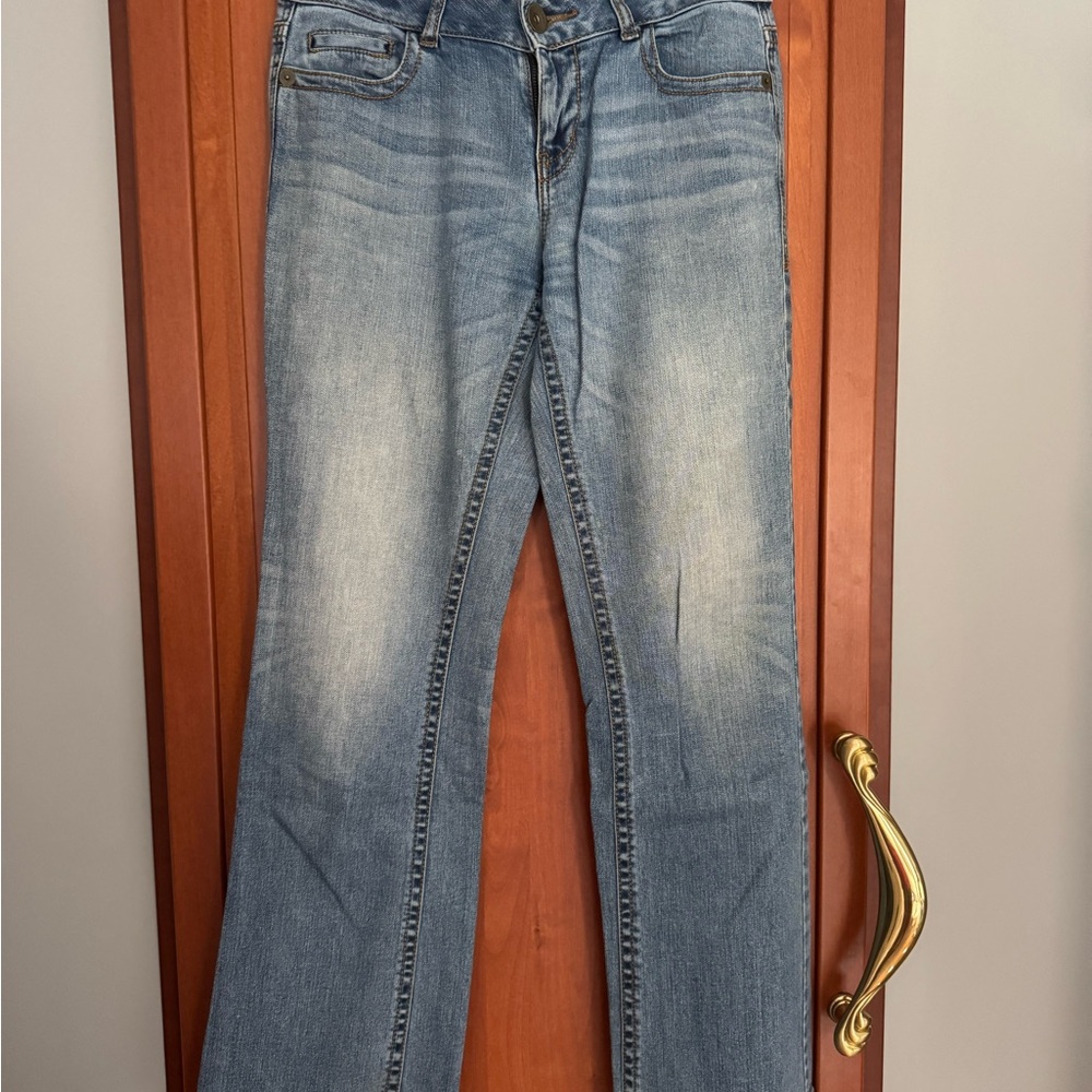 DKNY Women's Straight Leg Jeans - Light Blue